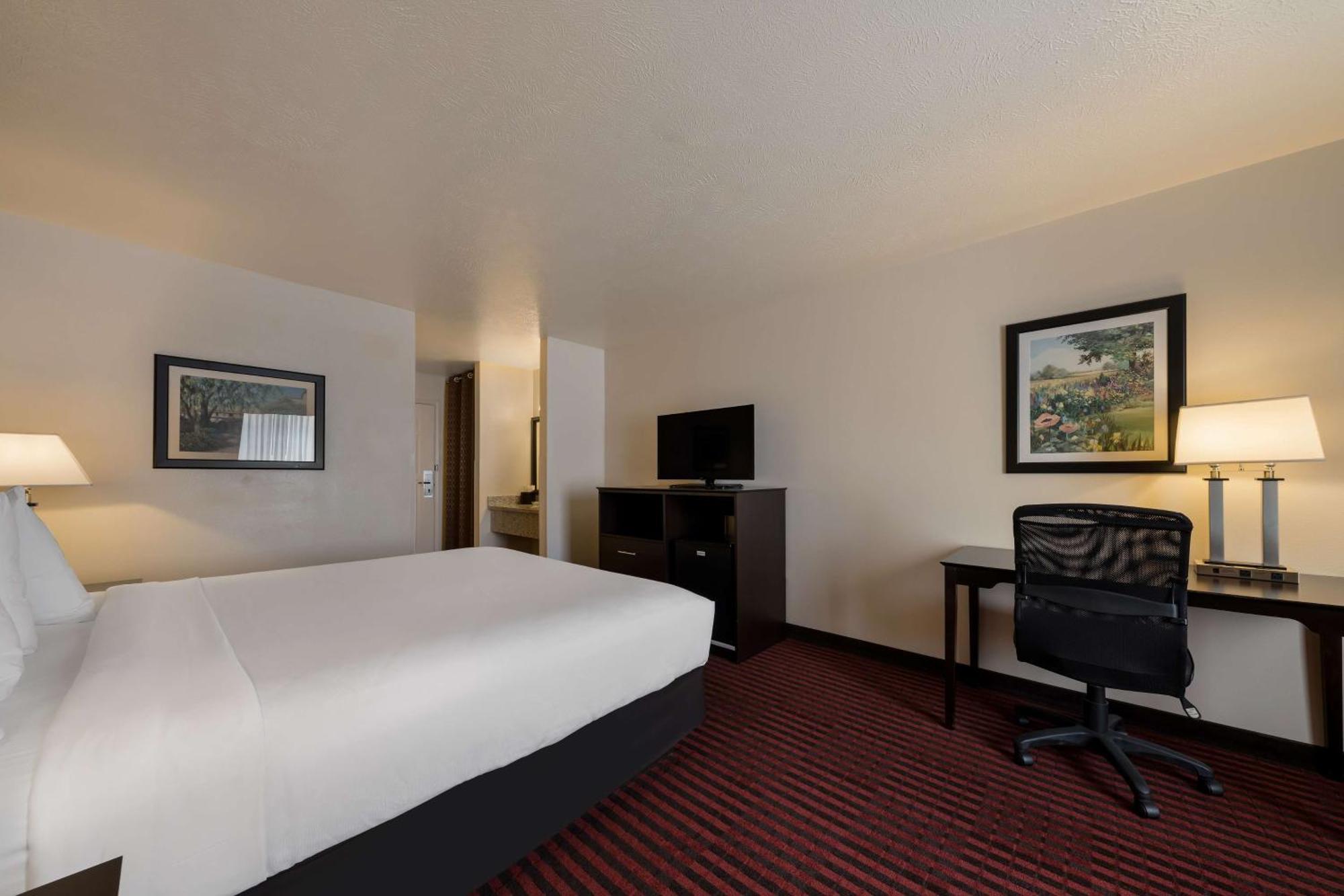 Best Western Plus Salinas Valley Inn&Suites Exterior foto