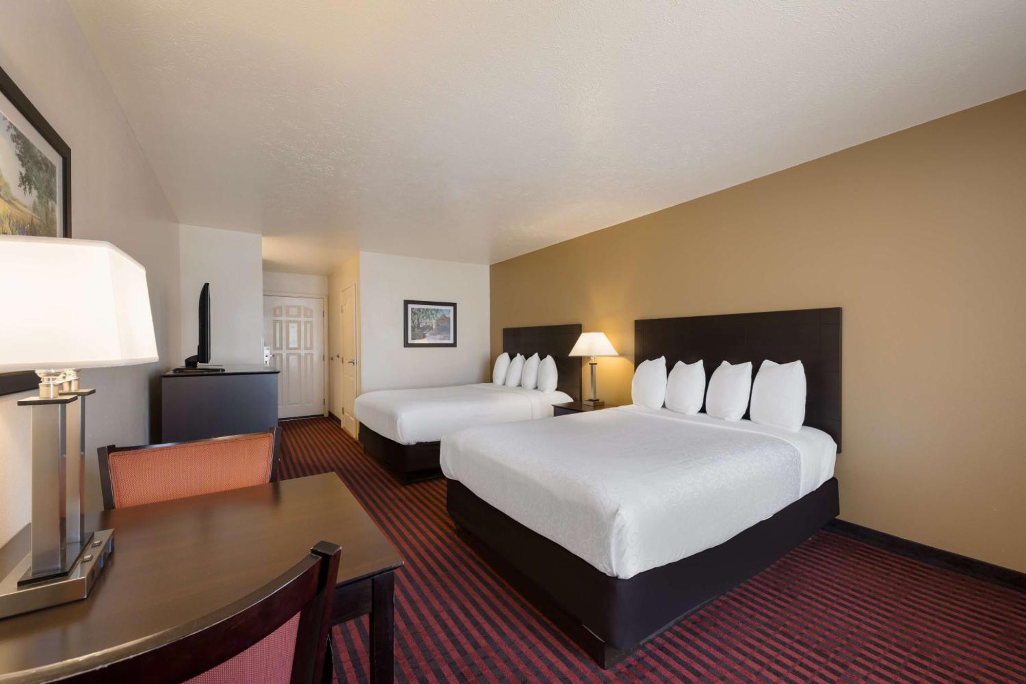 Best Western Plus Salinas Valley Inn&Suites Exterior foto